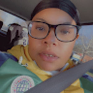 Meet your Posher, Aja